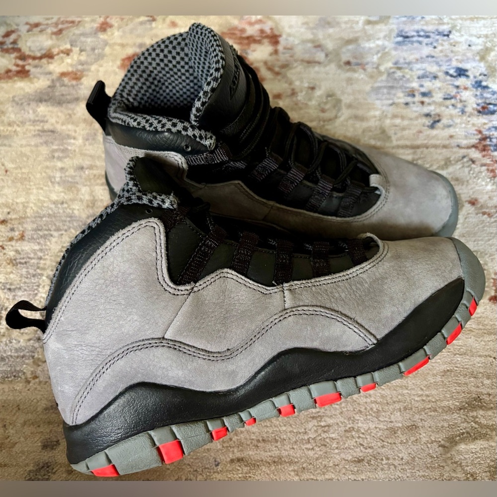 Air Jordan 10 Retro Cool Gray Boys Basketball Sneakers